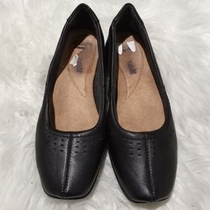 Clarks Collection black square toe flats